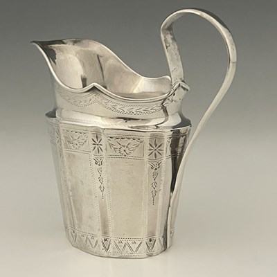 Lot 108 - An eighteenth-century Irish silver cream or...