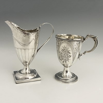 Lot 406 - A Victorian silver pedestal cream jug,...