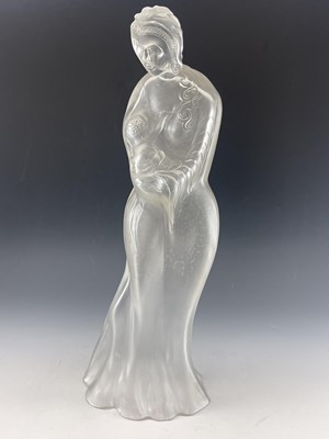 Lot 634 - Mother and Child, a frosted glass sculpture by...