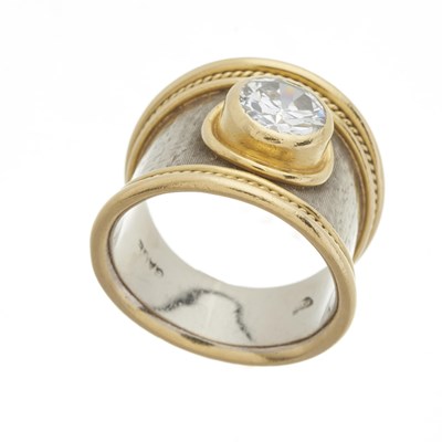 Lot 111 - Elizabeth Gage, an 18ct gold diamond single-stone band ring