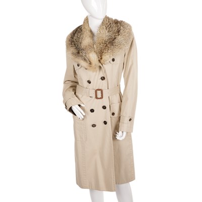 Lot 285 - Burberry, a ladies trench coat with detachable...