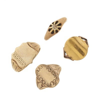 Lot 19 - Four gold rings