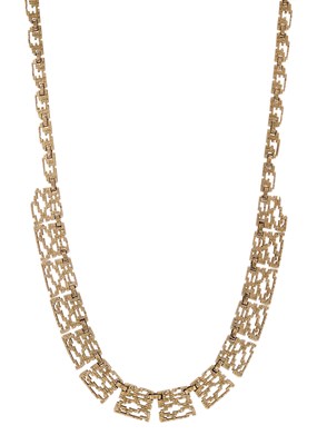 Lot 132 - A 9ct gold brutalist necklace