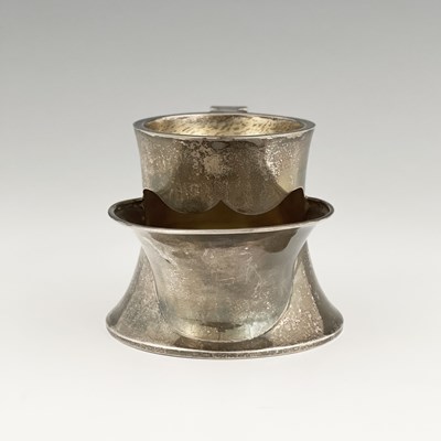 Lot 266 - An Edwardian silver shaving mug, of...