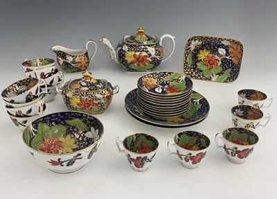 Lot 1043 - A part Spode teaset, circa 1840, painted in...