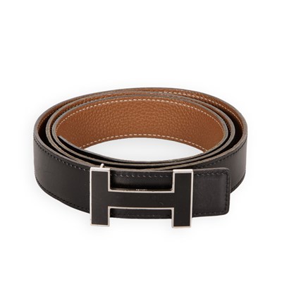 Lot 370 - Hermes, a 2008 reversible enamel H belt,...