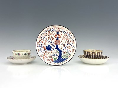 Lot 971 - A collection of Derby porcelain tea ware,...