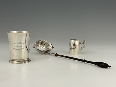 Lot 12 - A George V silver Art Deco style mug, of...