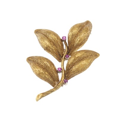 Lot 63 - A mid 20th century 18ct gold textured foliate...