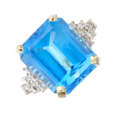 Lot 101 - A 14ct gold blue topaz dress ring, with...