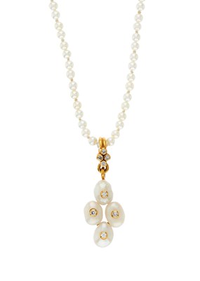 Lot 145 - An 18ct gold baroque pearl and brilliant-cut...