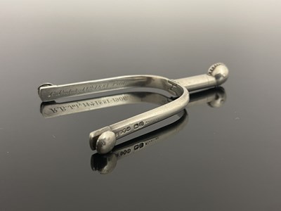 Lot 300 - Edwardian silver novelty sugar tongs, modelled...