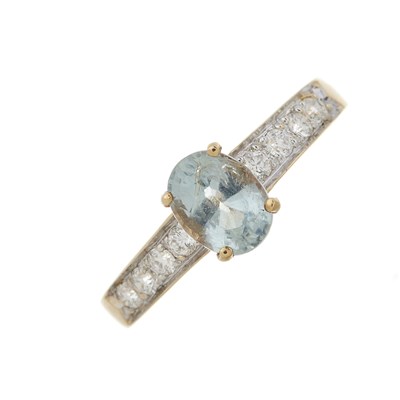 Lot 193 - An 18ct gold aquamarine and diamond dress ring