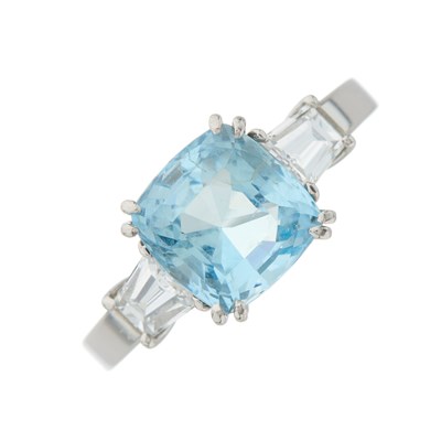 Lot 118 - A platinum cushion-shape aquamarine and...