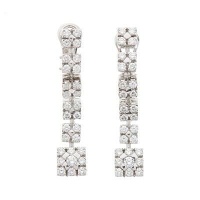Lot 144 - A pair of 18ct gold brilliant-cut diamond...