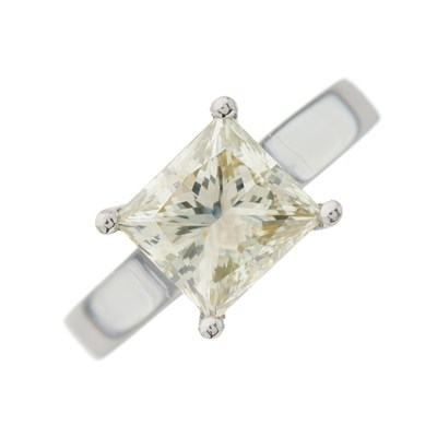 Lot 157 - A platinum princess-cut diamond single-stone...