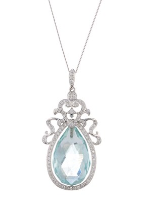 Lot 163 - An 18ct gold aquamarine briolette pendant,...