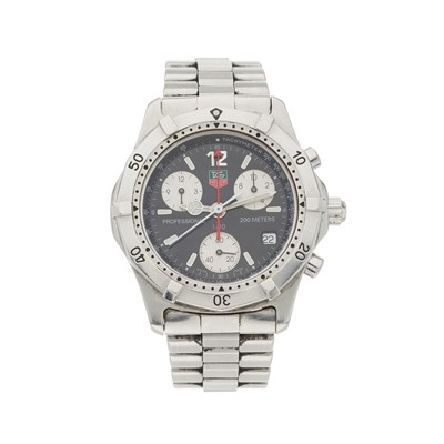 Lot 231 - Tag Heuer, a stainless steel 2000 series...